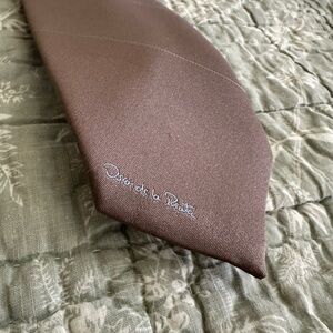 Oscar de la Renta Taupe Tie